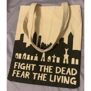 FREE W PURCHASE / Walking Dead Fight the Dead tote